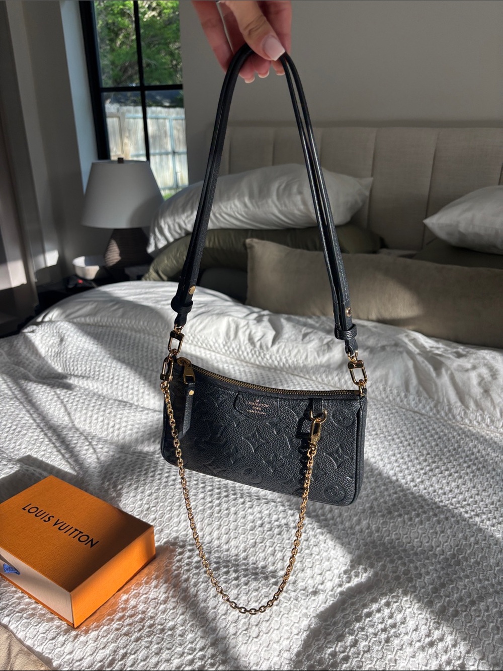 Louis Vuitton easy pouch on strap - Picture 15 of 16